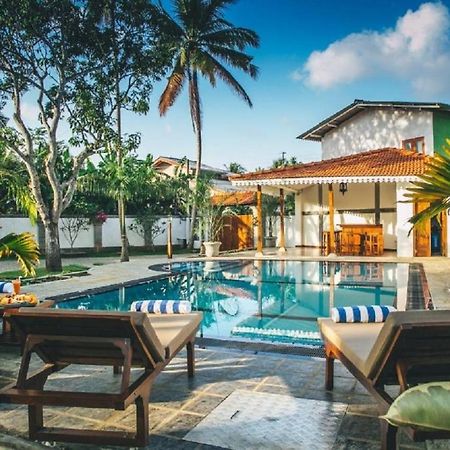 Sisikirana Villa ウナワトゥナ エクステリア 写真